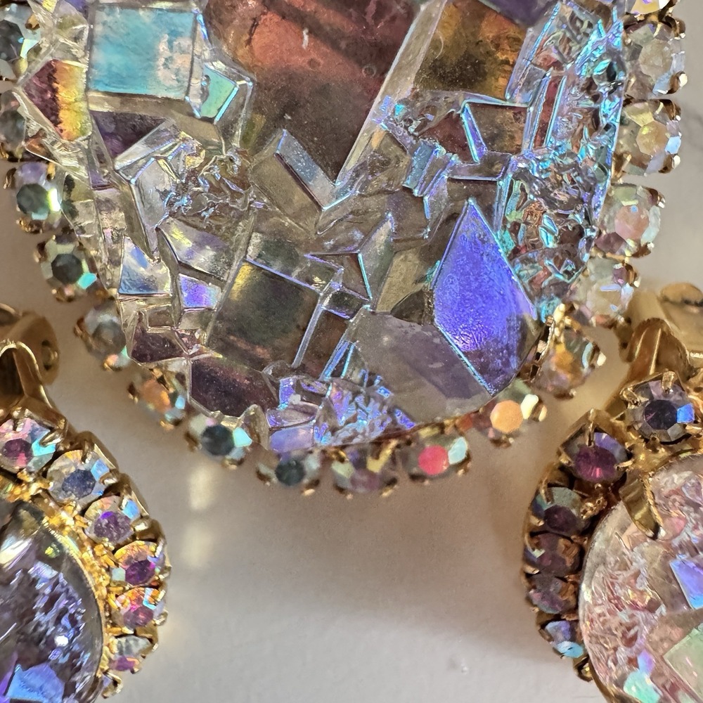 VTG Juliana Geode Brooch Iridescent AB Aurora Borealis Book Piece - Picture 3 of 6